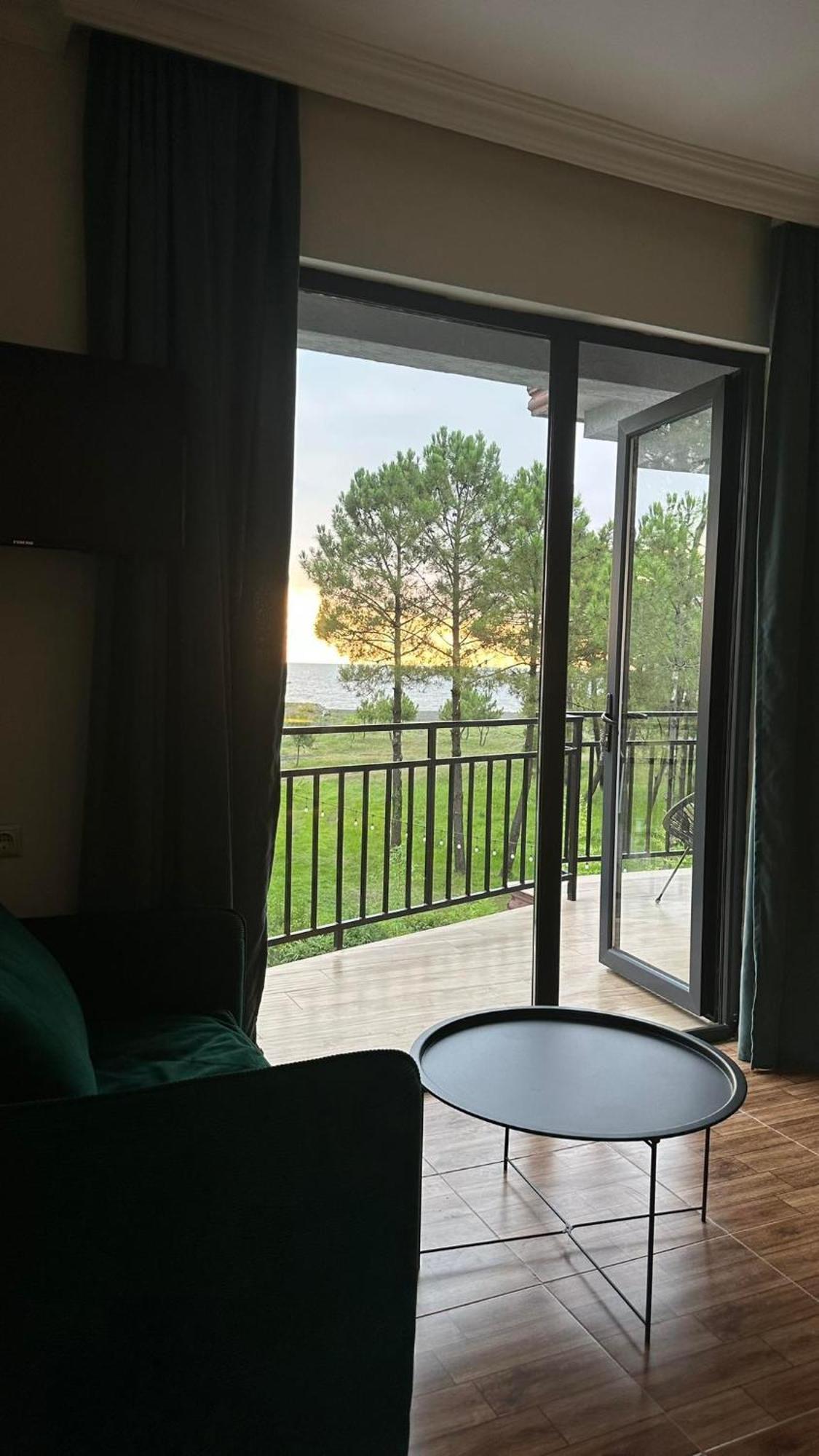 Iveria Elli Hotel Shekhvetili Bagian luar foto