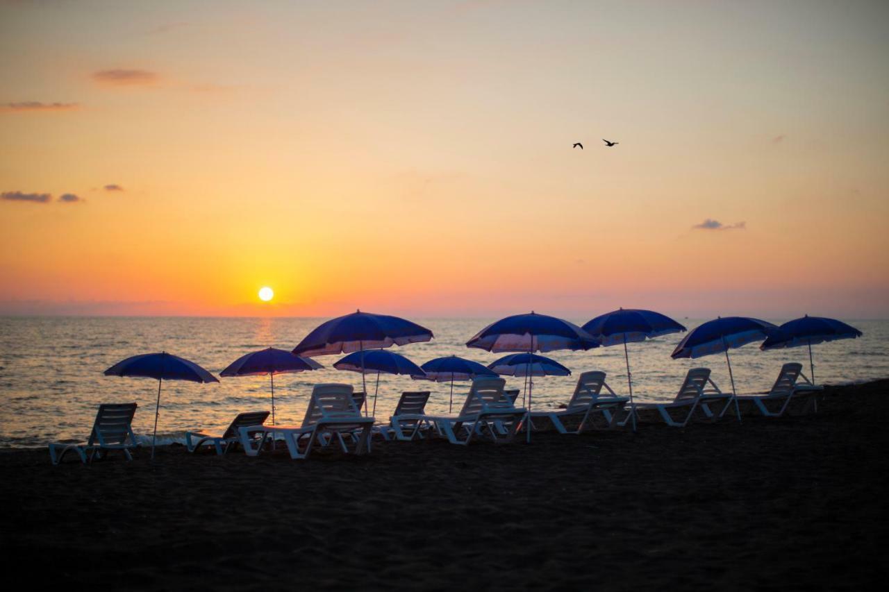 Iveria Elli Hotel Shekhvetili Bagian luar foto