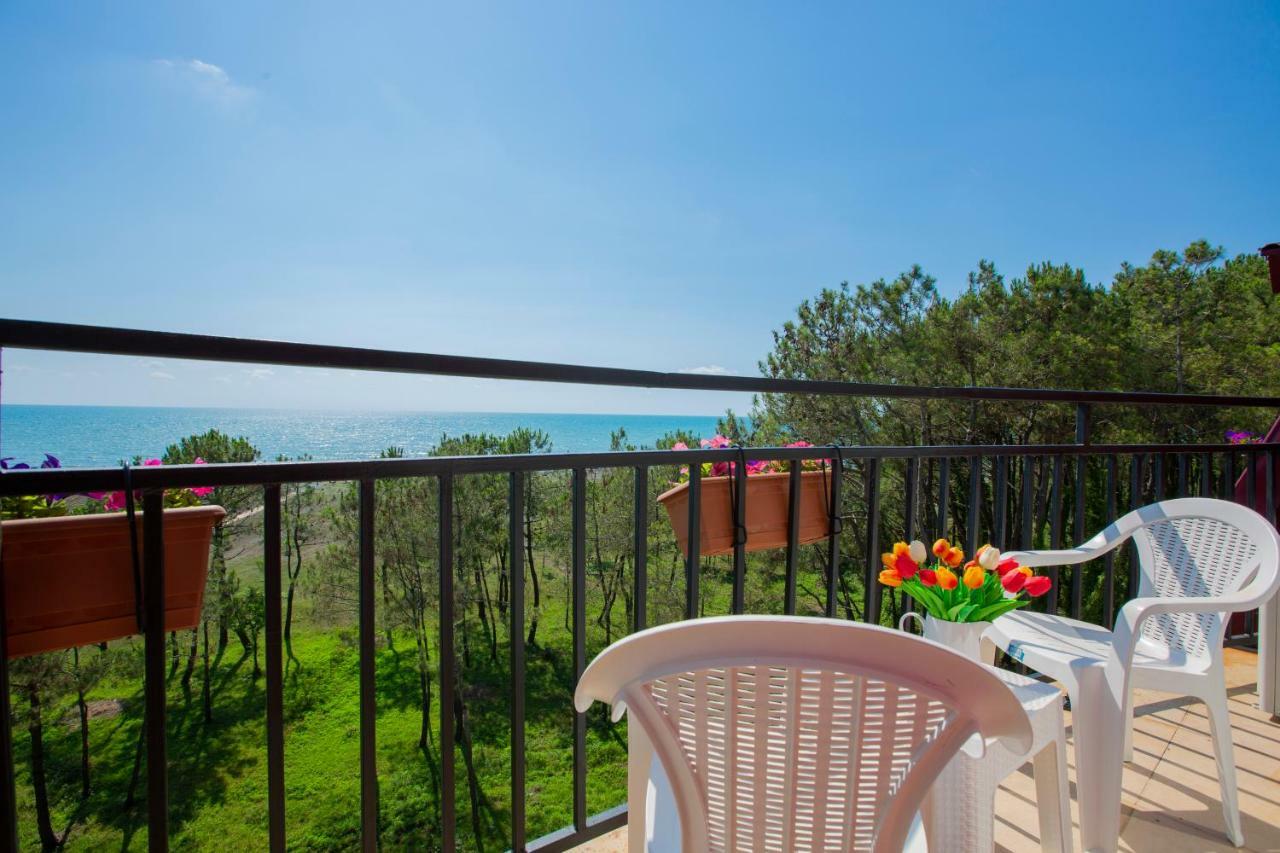 Iveria Elli Hotel Shekhvetili Bagian luar foto